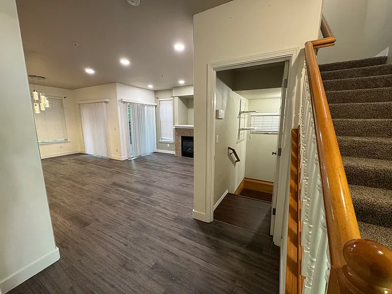 11429 SE 171st Pl — Photo 7