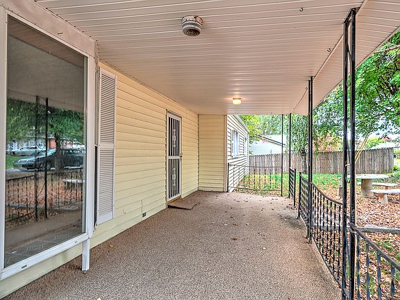 5th image of 1216 Meadowview Ave