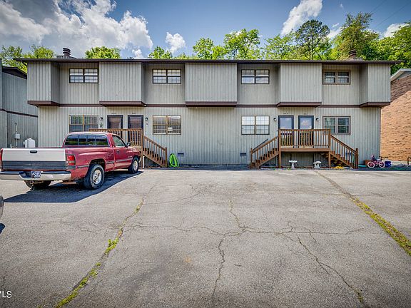 2nd image of 444 Eastley Ct APT D