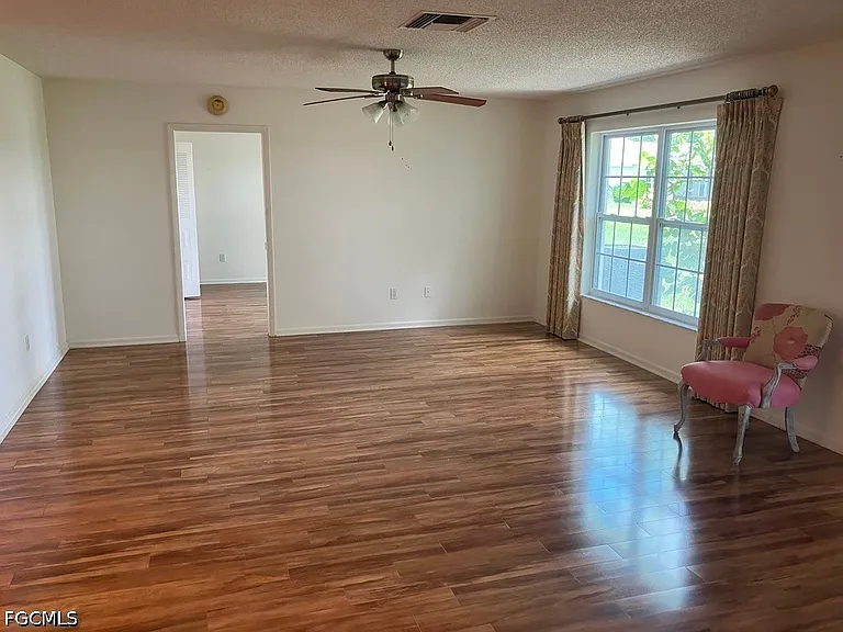 1335 Broadwater Dr — Photo 11