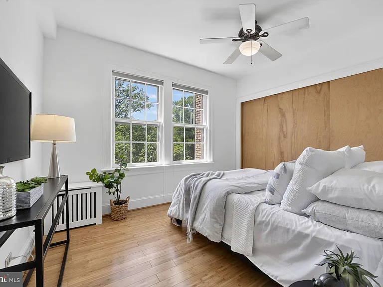 2707 Adams Mill Rd NW #400 — Photo 20