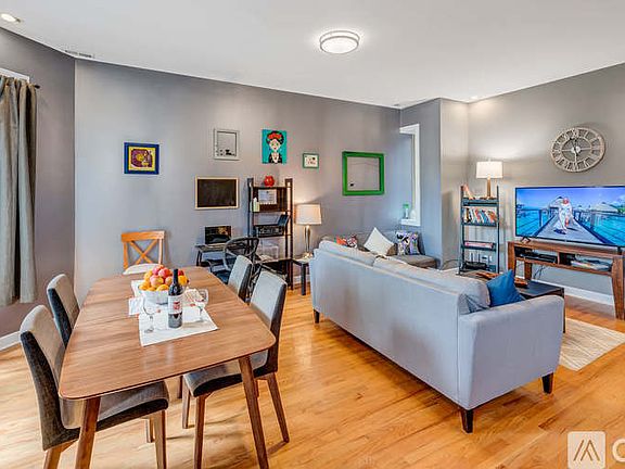 4th image of 6433 S Kenwood Ave #2S