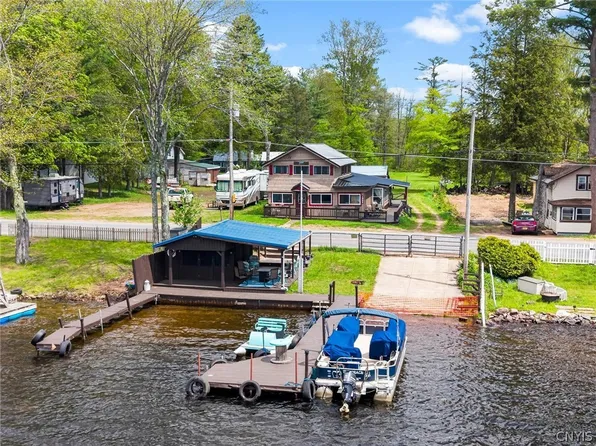 1392 County Route 17, Constantia, NY 13028