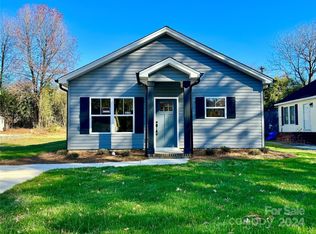 213 Seigle St, Lowell, NC 28098
