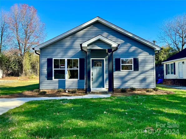 213 Seigle St, Lowell, NC 28098