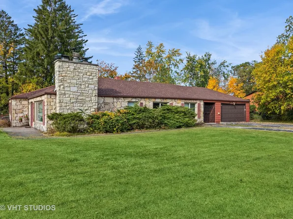 9346 S 84th Ave, Hickory Hills, IL 60457