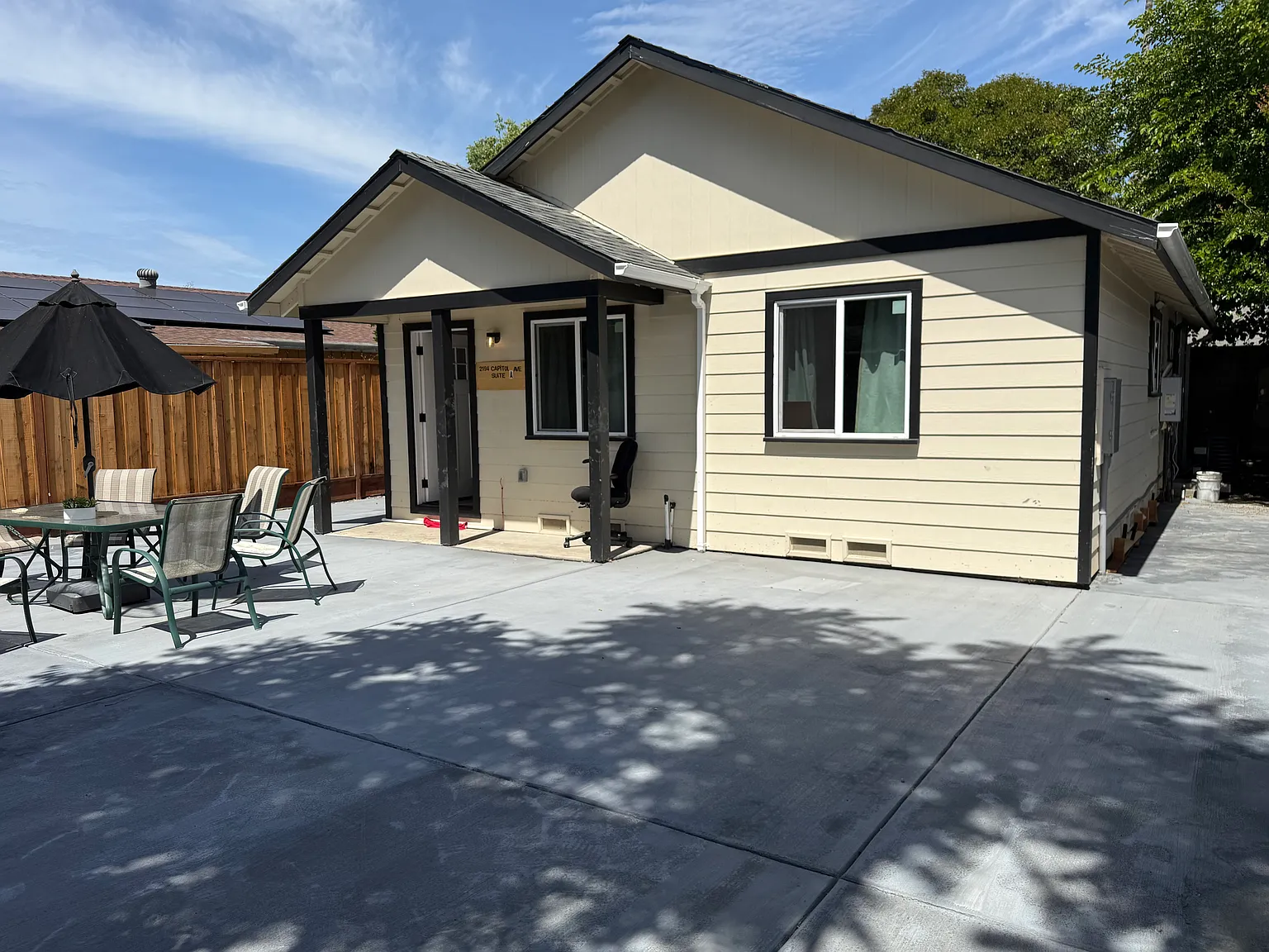 3 bed, 1000 sqft, $5,500 — Photo 3