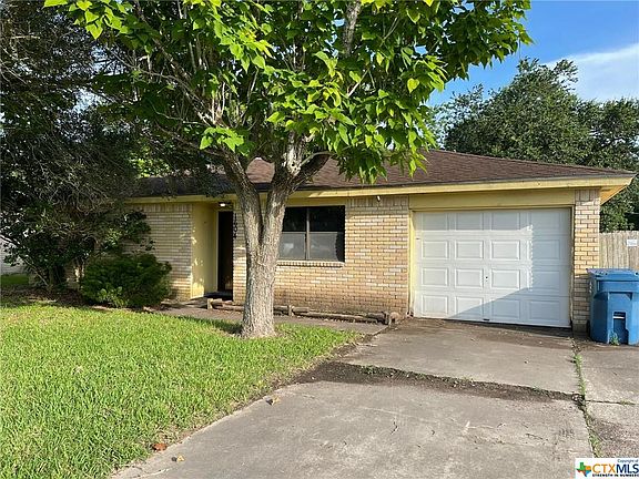 2nd image of 1604 Meadowview Dr