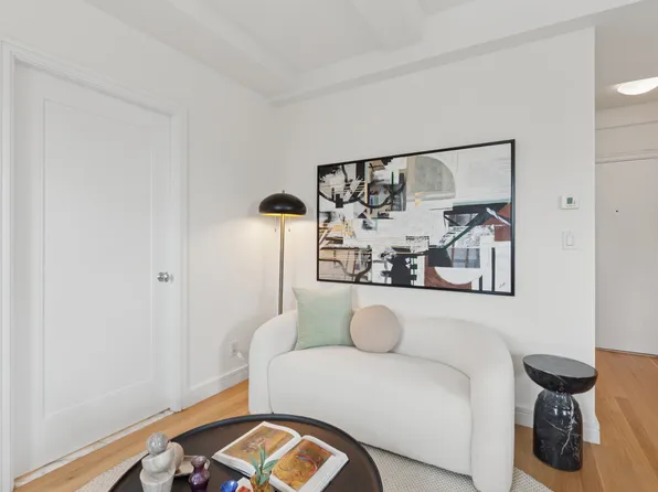 230 Riverside Drive 18N image 2 of 11