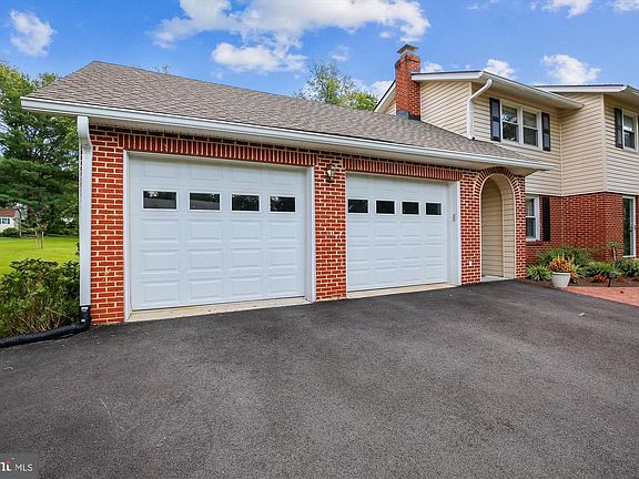 5th image of 7315 Blanchard Dr