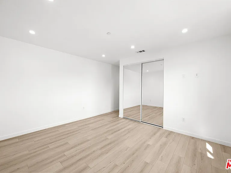 2123 S Cloverdale Ave #1 — Photo 31