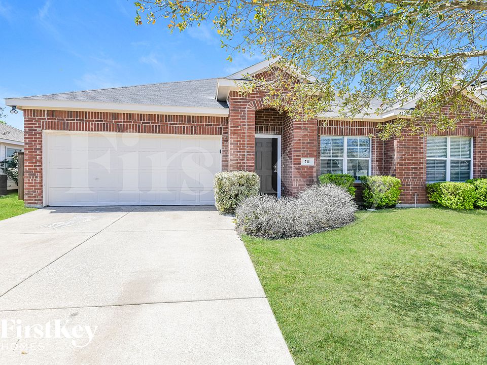 1st image of 711 Jennie Marie Cir