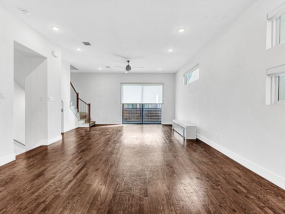 4th image of 8008 Zeppos Dr