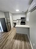 3rd image of 4164 Folsom Ave APT C