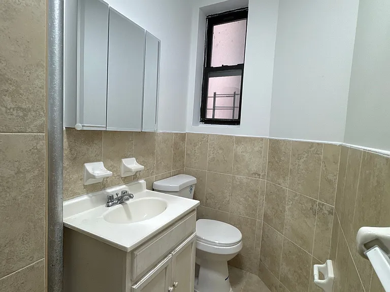 1 Arden St #2022 — Photo 8