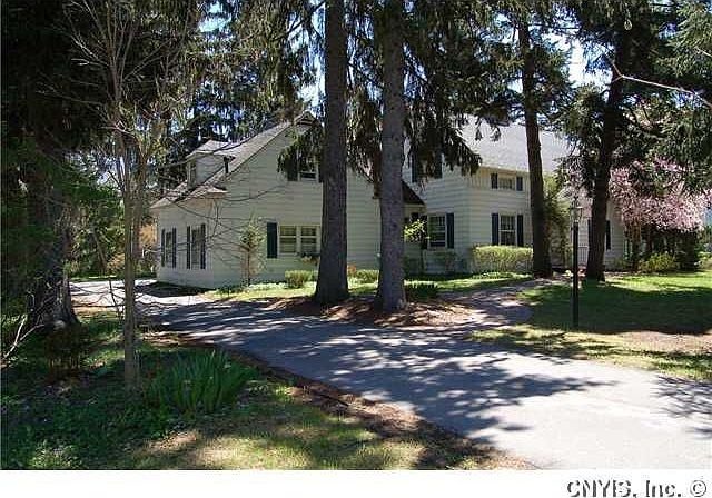 1st image of 507 Maple Dr