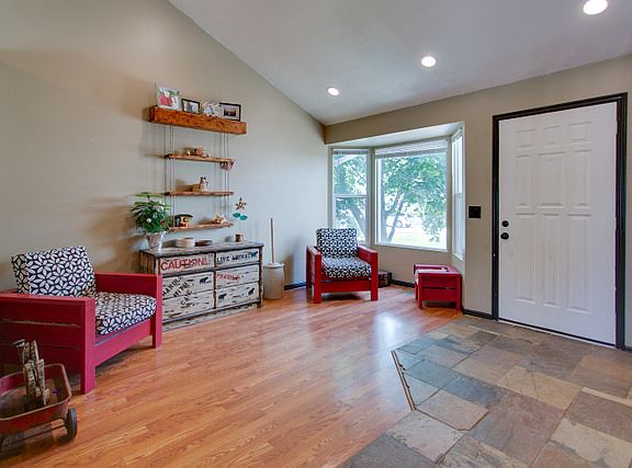4th image of 7229 S Charisse Cir