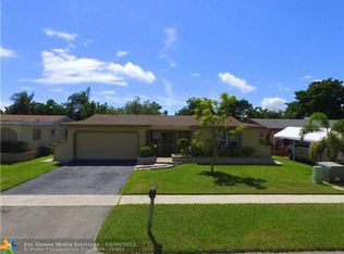 9690 NW 24th Pl, Sunrise, FL 33322