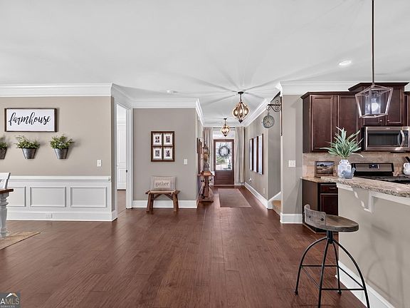 5th image of 97 Worthington Ln
