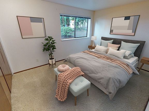 3rd image of 7000 Roosevelt Way NE APT 102