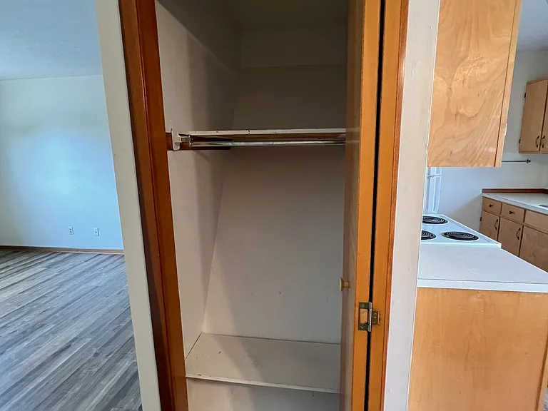 649 Bob White Ln — Photo 10