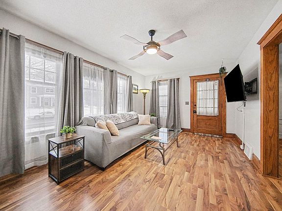 4th image of 617 Union St