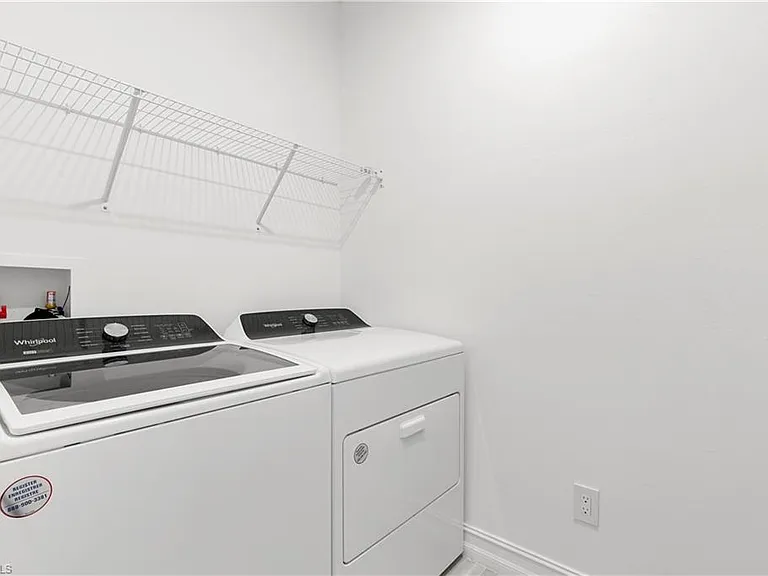 7578 Rockefeller Dr — Photo 27