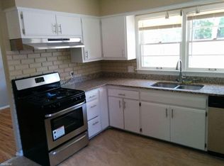 4340 Diamond Dr, Eagan, MN 55122