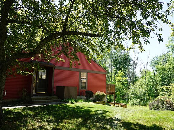 2nd image of 3533 Whispering Brook Dr SE