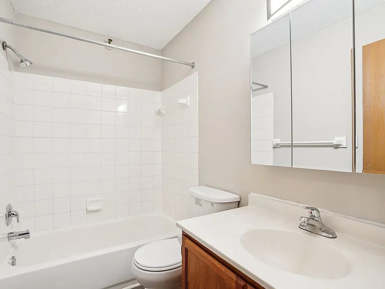 Century Ridge — Photo 36
