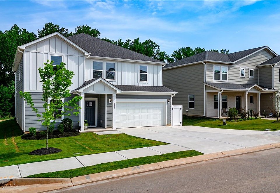 1st image of 118 Cedar Shoals Way