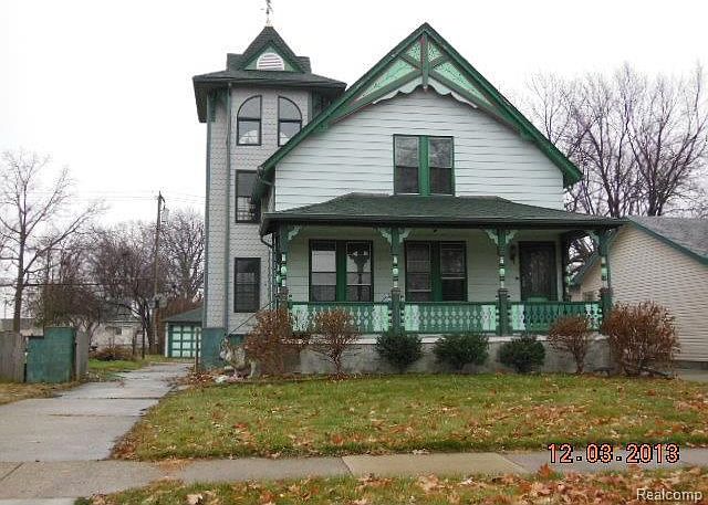 1st image of 22322 Madison St