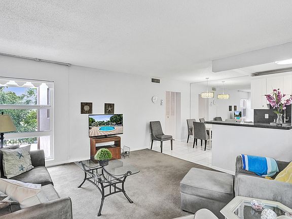 2nd image of 1481 Ocean Blvd #339