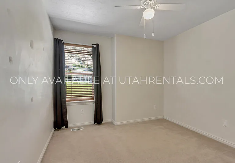 1328 S 1550 E — Photo 12