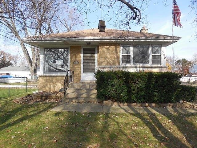 1st image of 302 E Victoria Dr