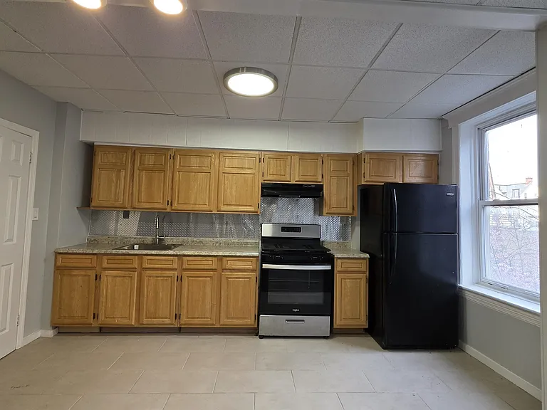 722 W Side Ave #2 — Photo 4