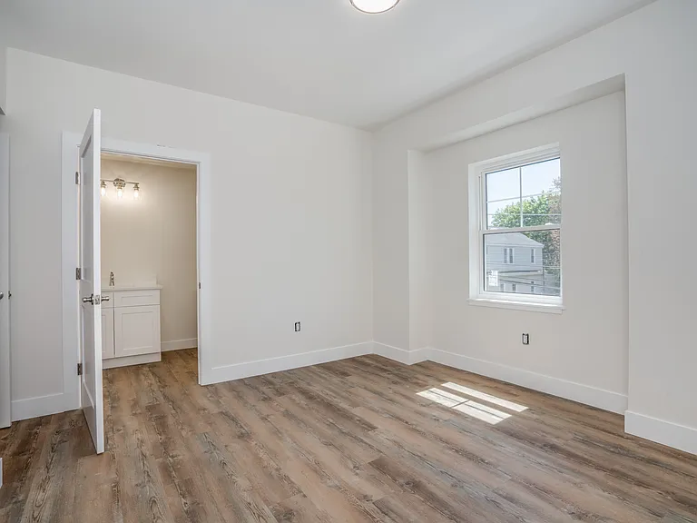 388 Carroll Ave #1 — Photo 10