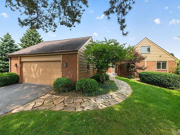 2nd image of 5461 Countryside Dr