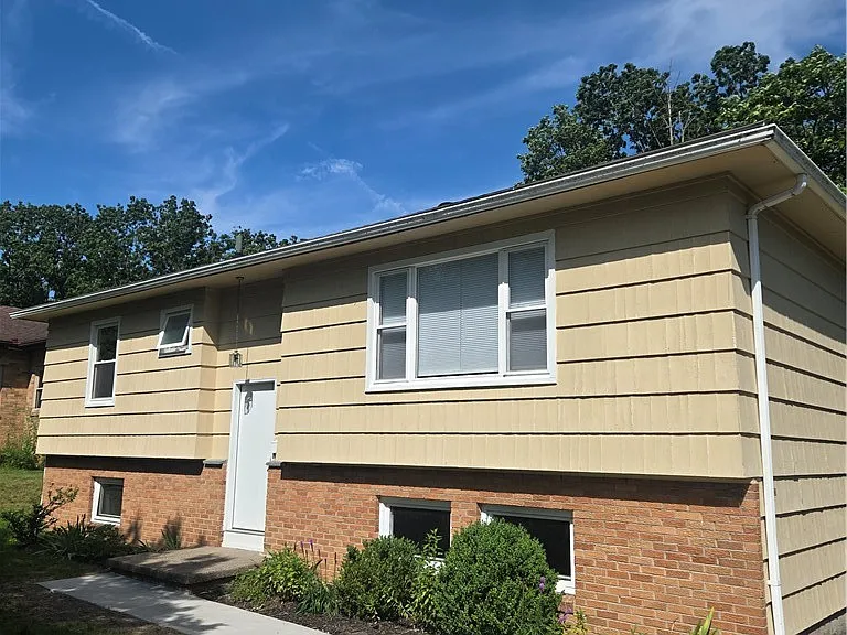 80 David Ave — Photo 1
