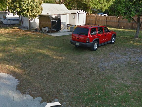 2nd image of 9902 Ethel St