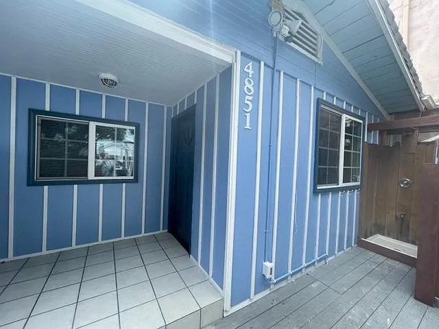 4851 Voltaire St — Photo 3