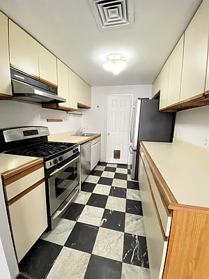 Rented by Leviathan Leasing LLC | media 13