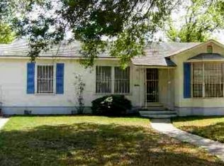 122 Bradford Ave #1, San Antonio, TX 78228