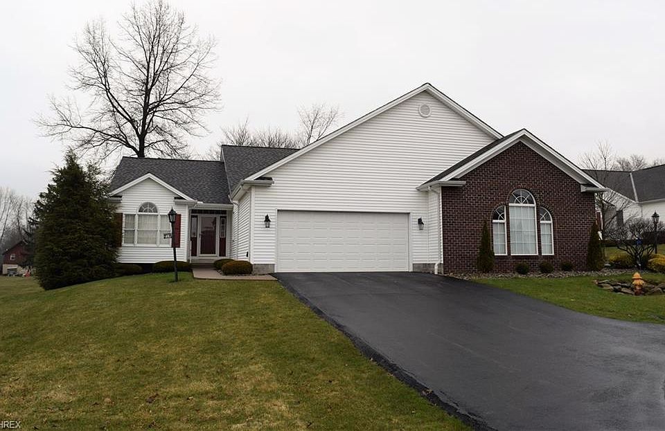 1st image of 219 Cranberry Ct