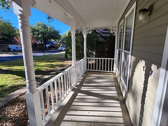 2nd image of 225 Morene Ave