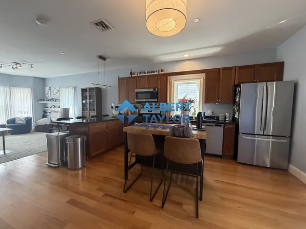 111 Pleasant St, Boston, MA