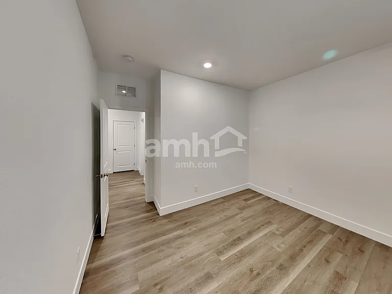 4594 Camden Bridge St — Photo 13