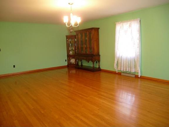 2nd image of 1165 Sorrel Creek Ln