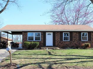3138 Denton Ln, Saint Charles, MO 63301