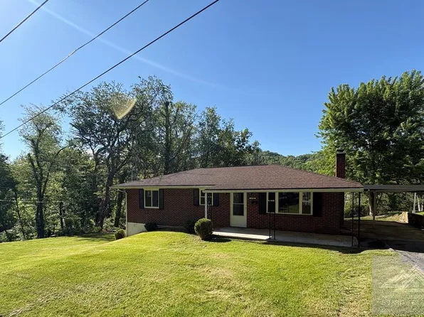 1938 Kimball Ave, Bluefield, VA 24605